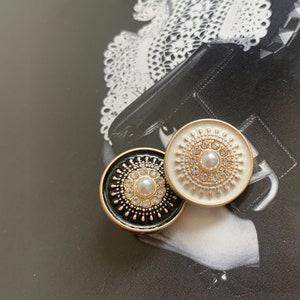 18/23/25mm Gold and Silver Metal and Pearl Dome Shank Buttons, Fashion Ladies Shirt Skirt Suit Coat Suit Dress Sweater Buttons, 18mm-25mm