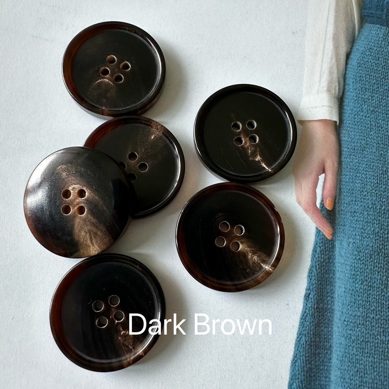 Botones de cuerno genuinos negros y marrón oscuro, 11,4-28 mm, camisa falda traje abrigo traje suéter uniforme botón de alta costura, botones naturales #B Dark Brown