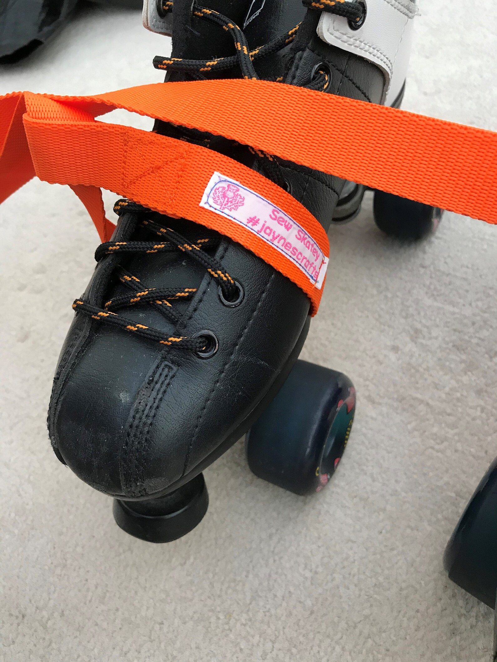 Roller Skate leash/Skate strap/Skate carrier Etsy