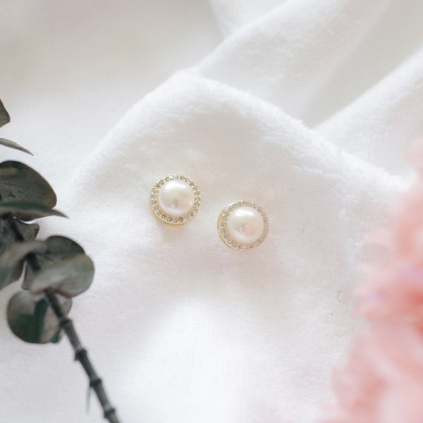 Elegant Vintage Pearl with Diamond Stud Earrings, White Gold Stud Earrings, Pearl Stud Earrings, Pearl Wedding Earrings, Engagement Earrings