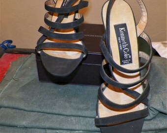 Made in Italy - Kenneth Cole - New York - Satin Heels (sz 7  display picture 1