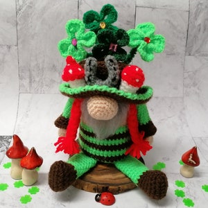 Little gnome "Lucky charm" - crochet pattern