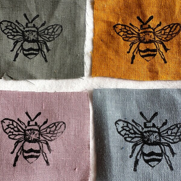 Parche de lino con estampado de abejas a mano: aplique de tela estilo cottagecore (10 x 8 cm)