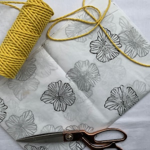 3x fiori di ibisco, carta velina ecologica stampata a mano, carta velina, confezione regalo, confezione, bella confezione.