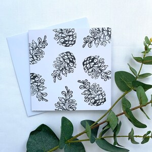 Carte de voeux pomme de pin, carte vierge, cartes imprimées à la main, carte recyclée, cartes-cadeaux Royaume-Uni, cartes-cadeaux pour hommes, cartes-cadeaux en ligne, voeux vierges