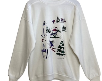 Vintage Christmas Sweatshirt: Skiing Bears, Winter Outdoors (Womens Medium)
