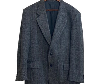 Vintage Harris Tweed Sport Coat Mens 44R Grey Herringbone Wool Blazer Retro