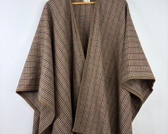 Vintage Wool Cape Womens One Size Brown Green Houndstooth Made in Canada Jacket