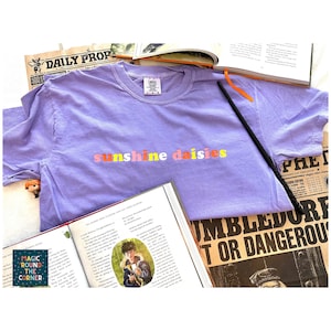 Sunshine Daisies | Comfort Colors Shirt