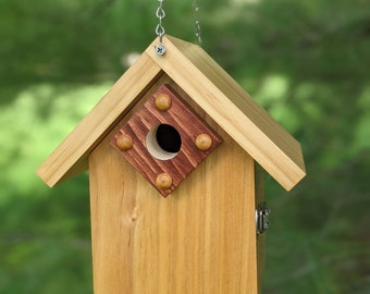 Chickadee Wren Nesting Box Birdhouse