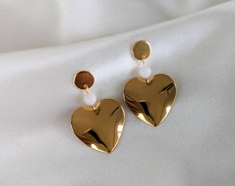Grandes boucles d'oreilles cœur - doré à l'or fin - perles d'eau douce - cadeau femme - saint Valentin - mariage