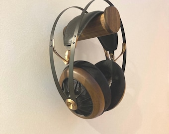 Hörlurshållare i valnötsträ – väggfäste för headset – present till musikälskare – handgjord