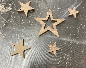 Solid oak wooden stars – Wooden decorative stars – Christmas & year-round decorations – Handmade – Natural wood