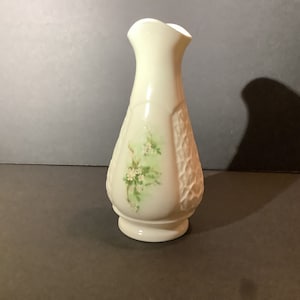Vintage Donegal Parian Irish China (Shamrock Vase)