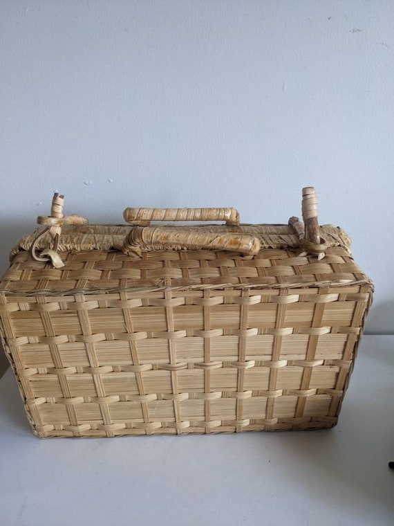 Vintage Wicker Picnic Basket, Suitcase Style, Rec… - image 1