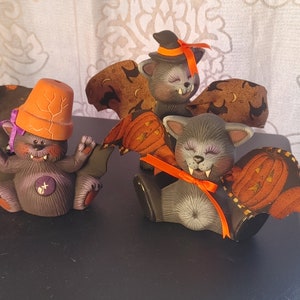 Halloween, Bat, Ceramic, hand painted, posable wings, pumpkins, trick or treat, fall, Rare