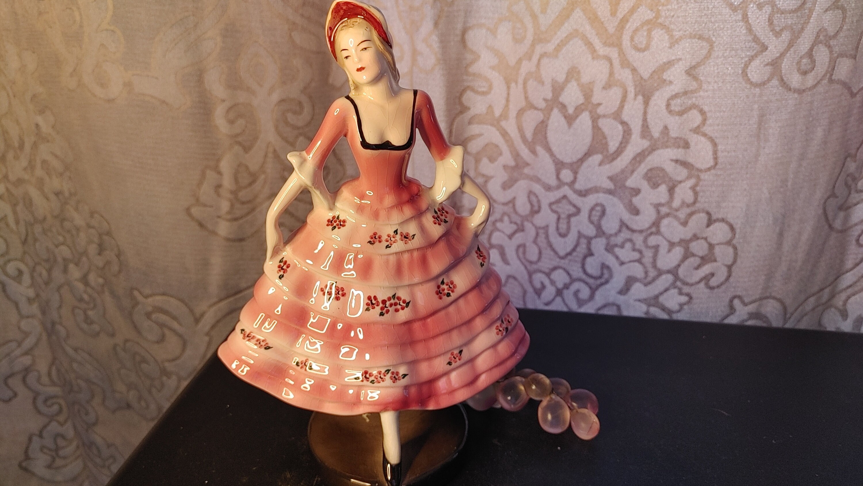 ヴィンテージ 陶磁器 人形 ゴールドシャイダー社製 高さ約40cm ヴィンテージ 陶磁器 人形 ゴールドシャイダー社製 高さ約40cm