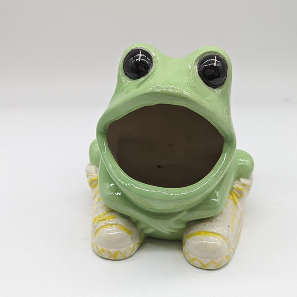 Vintage, Ceramic Frog, Sponge ,or Scrubber Holder, Hand Painted, Green, Running Shoes, Retro Kitchen Decor, 1970