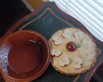 Vintage, Over and Back, Pie Keeper, made in Portugal, Apple Motif,