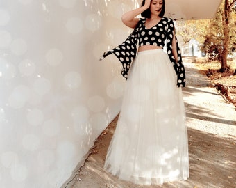 Ivory tulle skirt Bridal tulle skirt Wedding skirt Floor skirt Bridesmaid skirt Plus size skirt Ivory maxi skirt Full skirt Ballet tutu Prom