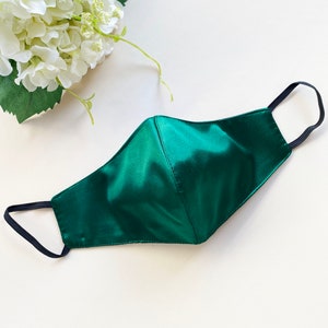 Smaragd Satin Maske Satin Gesichtsmaske Brautjungfern Maske Hochzeit Gesichtsmaske Wiederverwendbar Maske Dreilagig Maske Waschbare Gesichtsmaske Luxus Gesichtsmaske