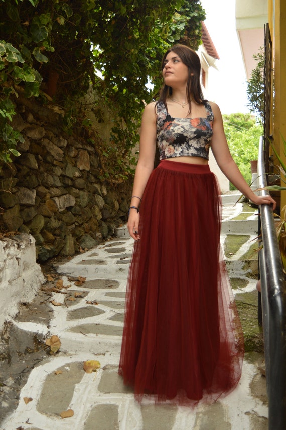 Burgundy tulle maxi skirt hotsell