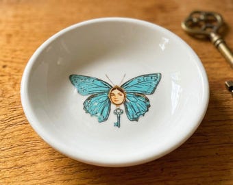 Surrealist Butterfly Ring Dish | Vintage Collage Ceramic Trinket Dish | Whimsical Gift | Jewelry Dish | Curiosity Decor