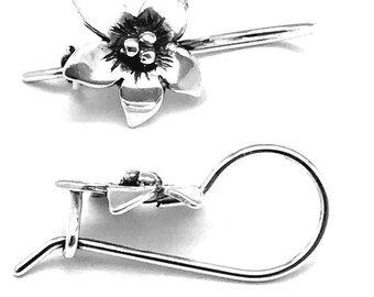 925 Sterling Silver , Lilly flower, Boucles d'oreilles Hoop, placage d'or 18K, Boucles d'oreilles Vermeil, boucles d'oreilles pour femmes, Boucles d'oreilles d'amitié, Cadeau romantique,