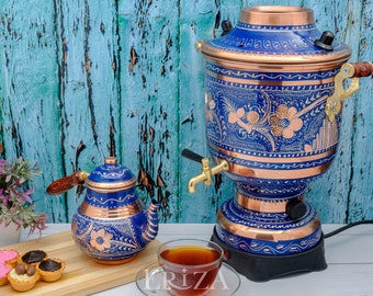 Samovar électrique en cuivre gravé