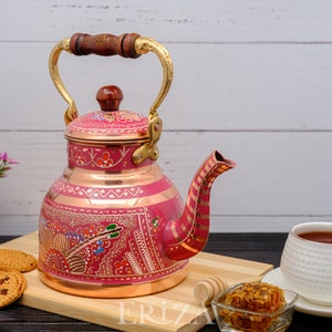 Bouilloire à thé gravée sur la cuisinière en cuivre 1700 ml