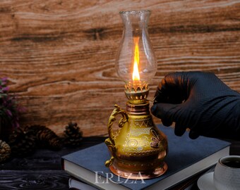 Lámpara de aceite de cobre grabado en oro, con chimenea de cristal de 22 cm