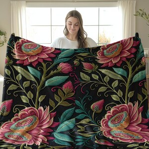 Floral Print Blanket, Cozy Black Background Throw, Large Soft Blanket for Living Room Decor, Beautiful Flower Design