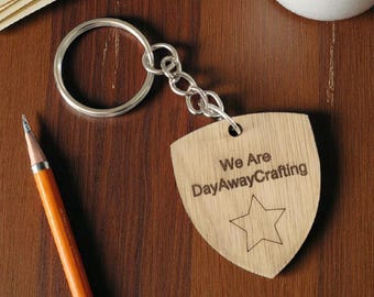Gepersonaliseerde houten sleutelhanger - aangepaste gegraveerde naam sleutelhanger - trouwbedankje leraar cadeau feestzakjesvuller