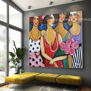 Può includere: Grande e colorato dipinto astratto con quattro donne in abiti eleganti. Una donna indossa un abito rosso e tiene in mano un mazzo di rose rosa. L'opera d'arte ha uno stile moderno ed espressivo con colori vivaci e un focus sulle figure.