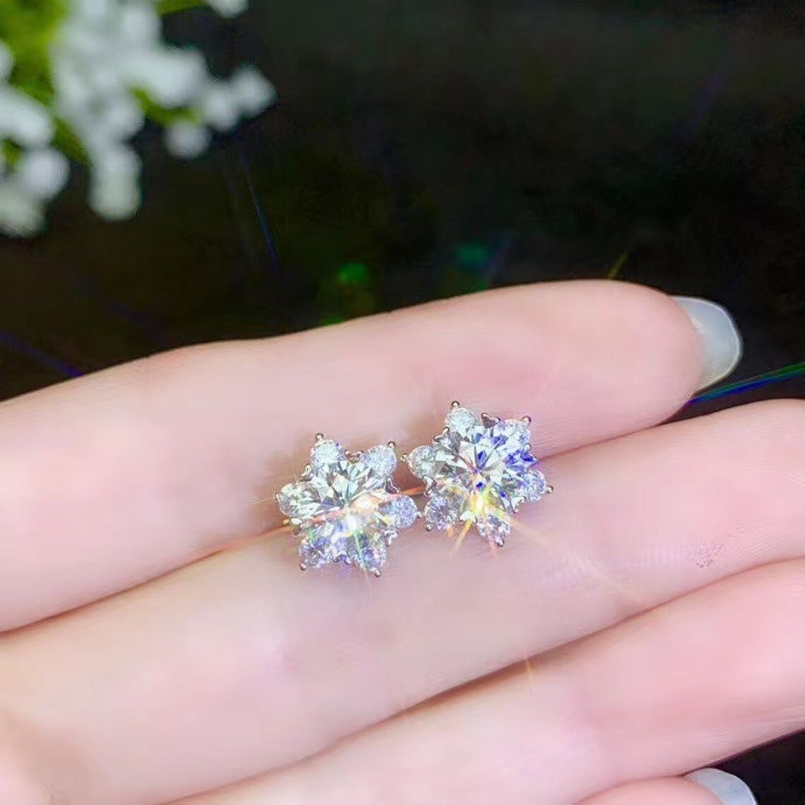 Gia certified deals moissanite