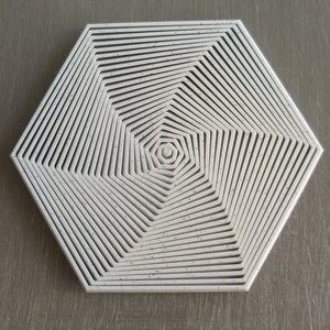 Geometric Fidget Coaster – Stress Relief & Desk Accessory for Home or Office
