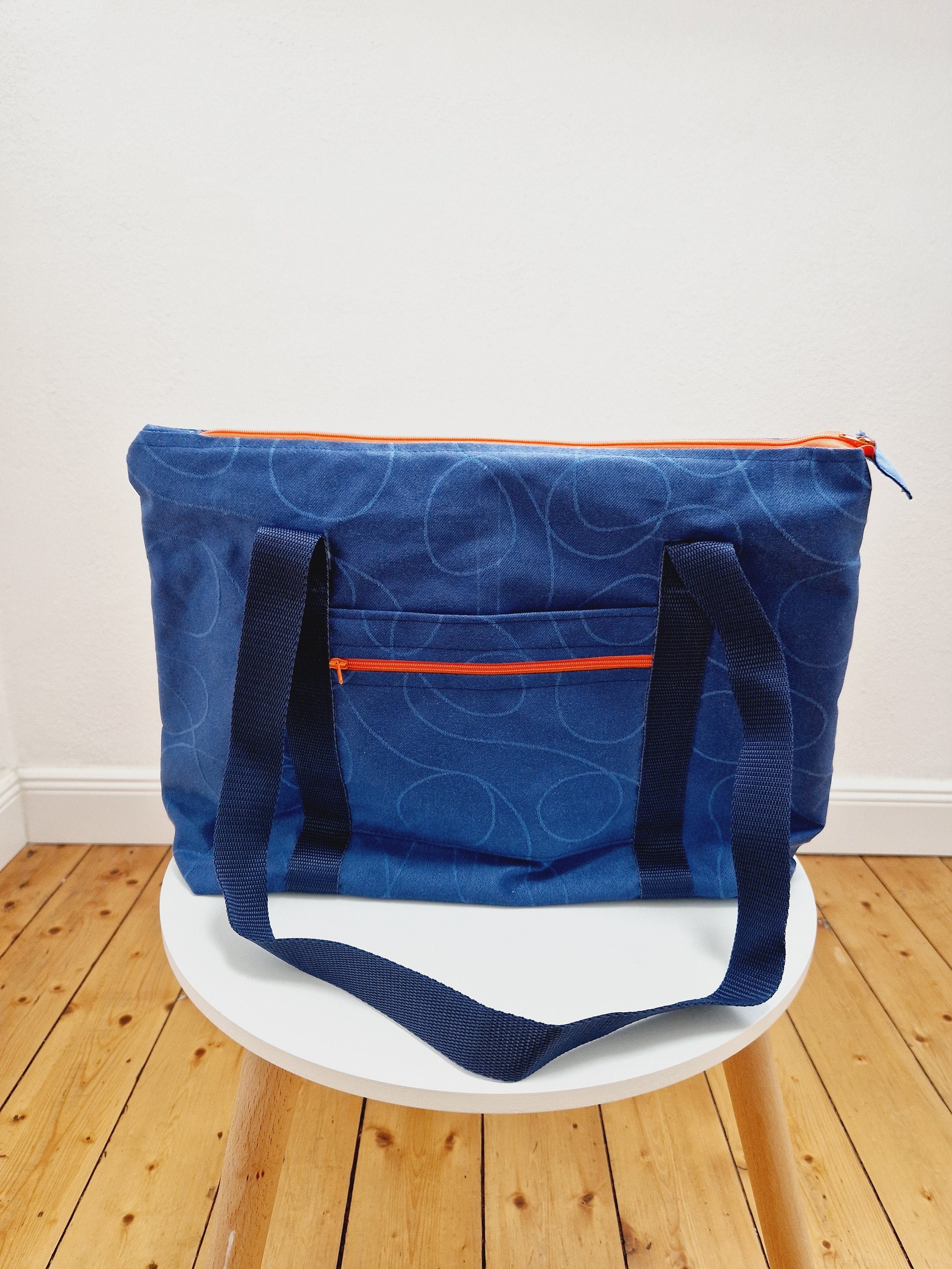 Shoulderbag model Blueline (size M)