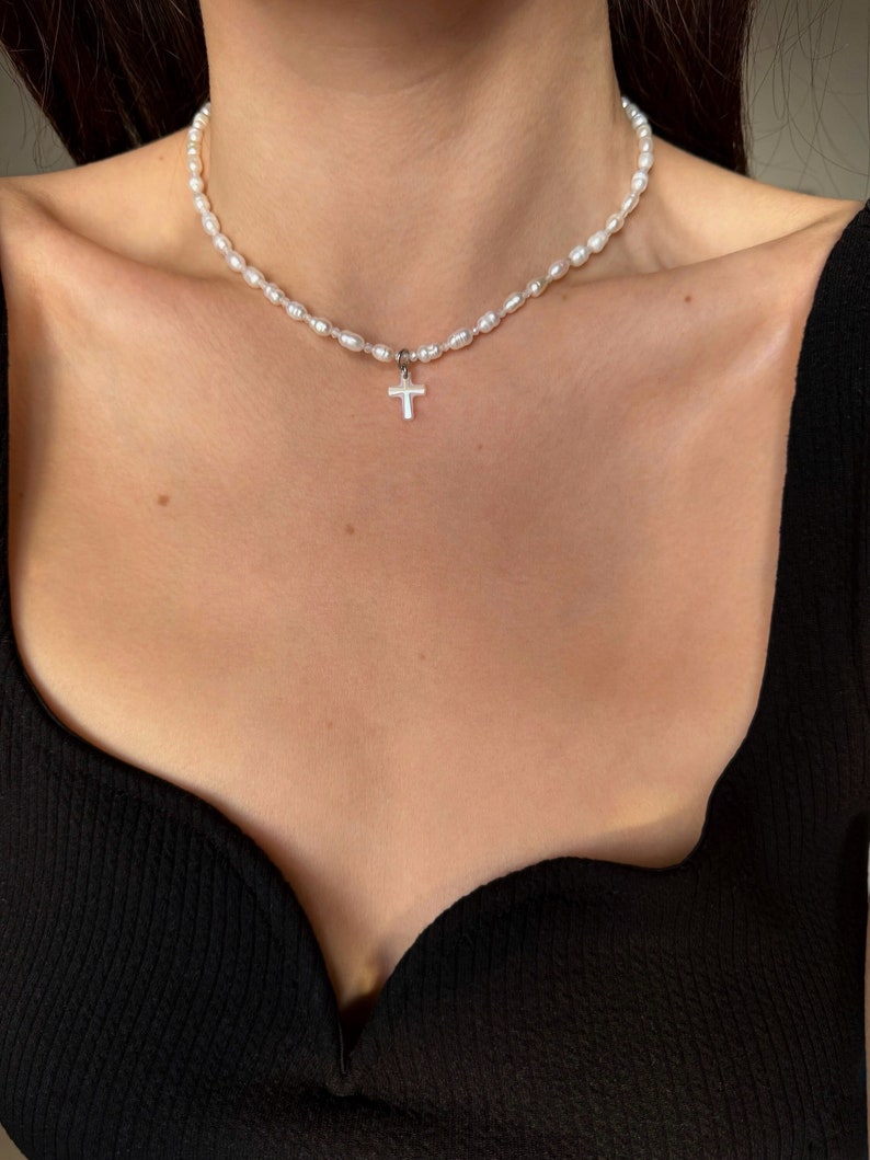 Dainty pearl and crystal cross necklace, tiny freshwater pearl choker and cross pendant, grunge style necklace image 1