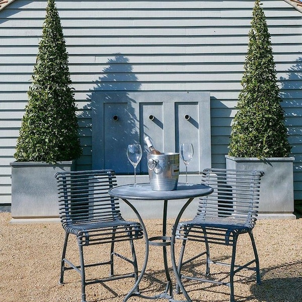 Ensemble de meubles de jardin traditionnels de style Arras - Ensemble de bistrot élégant avec 2 chaises et 1 table