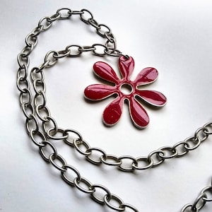 90s Big Flower Medallion Chunky Chain Red Silver 60s Style Y2K Vintage