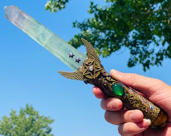 虹色の輝きを放つ、パワフルな透明12面ヴォーゲルクリスタルワンド