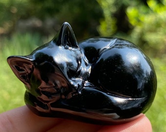 Obsidian Sleeping Cat,Hand Carved,Home Decoration,Crystal Collection,Crystal Heal,Gifts,Reiki healing,Crystal Sculpture,Energy Crystals