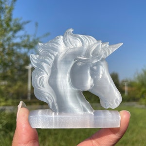 Natural Selenite Unicorn,Quartz Crystal Unicorn,Crystal Animal,Mineral samples,Hand Carved,Home Decoration,Crystal Gifts,Reiki Healing,Rock