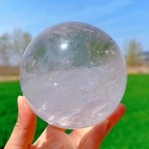 3.5LB/4.1“ Natural Clear Quartz Sphere,Crystals Ball,Home Decoration,Crystal Healing,Divination Ball,Crystal Gift,Crystal Collectible