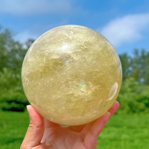 Esfera de citrino natural de 137 mm, bola de cuarzo, decoración del hogar, curación con cristales, bola de adivinación, regalo de cristal, objeto de colección de cristal.