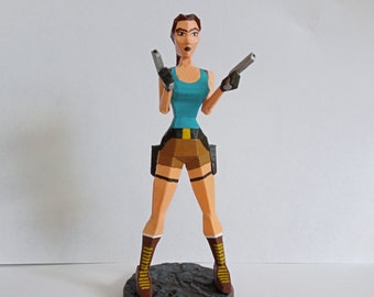 Lara Croft (Tomb Raider) Low-Poly-PS1-Figur mit Ständer