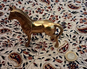 Vintage Solid Brass Horse Figurine | Elegant Equestrian Statue | Mid-Century Brass Decor | Horse Lover Gift | Bookshelf & Mantelpiece Accent