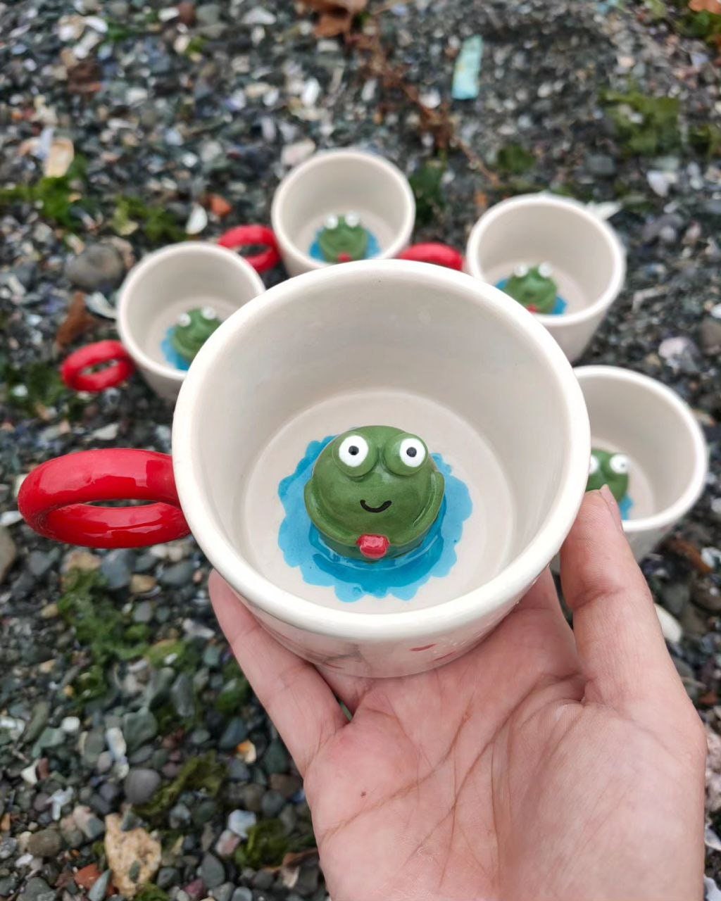 Frog Coffee Mugs Animal Inside Cups 12 Oz Funny Coffee Mugs with Handle  Cute Coffee Mugs Tea Cups with Spoon Kids Mugs Ceramic Novelty Cups  Birthday Gift for Women Friends Unique Coffee