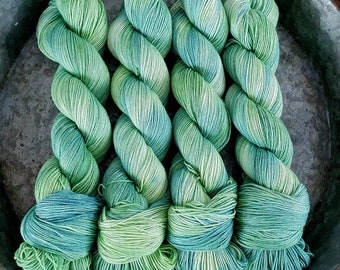 LINO Fifty-Fifty summer yarn made of 50% cotton and superwash merino wool, 2 ply