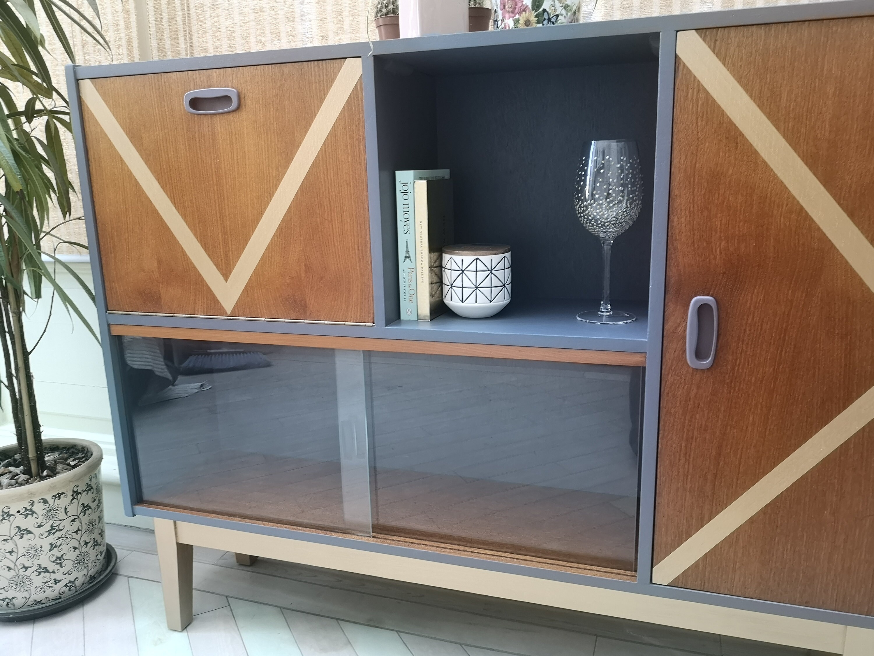 VENDIDO Gabinete de cócteles retro de mediados de siglo | Etsy